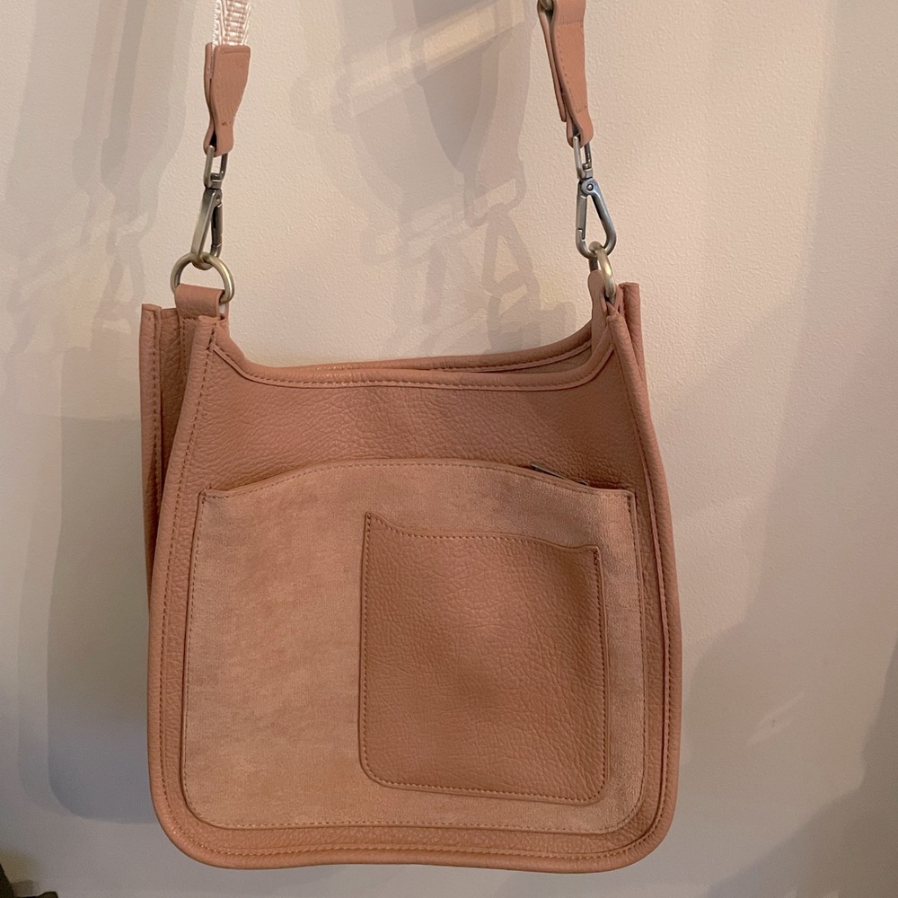 Shirleah ARDEN GUITAR STRAP CROSS-BODY,TAN